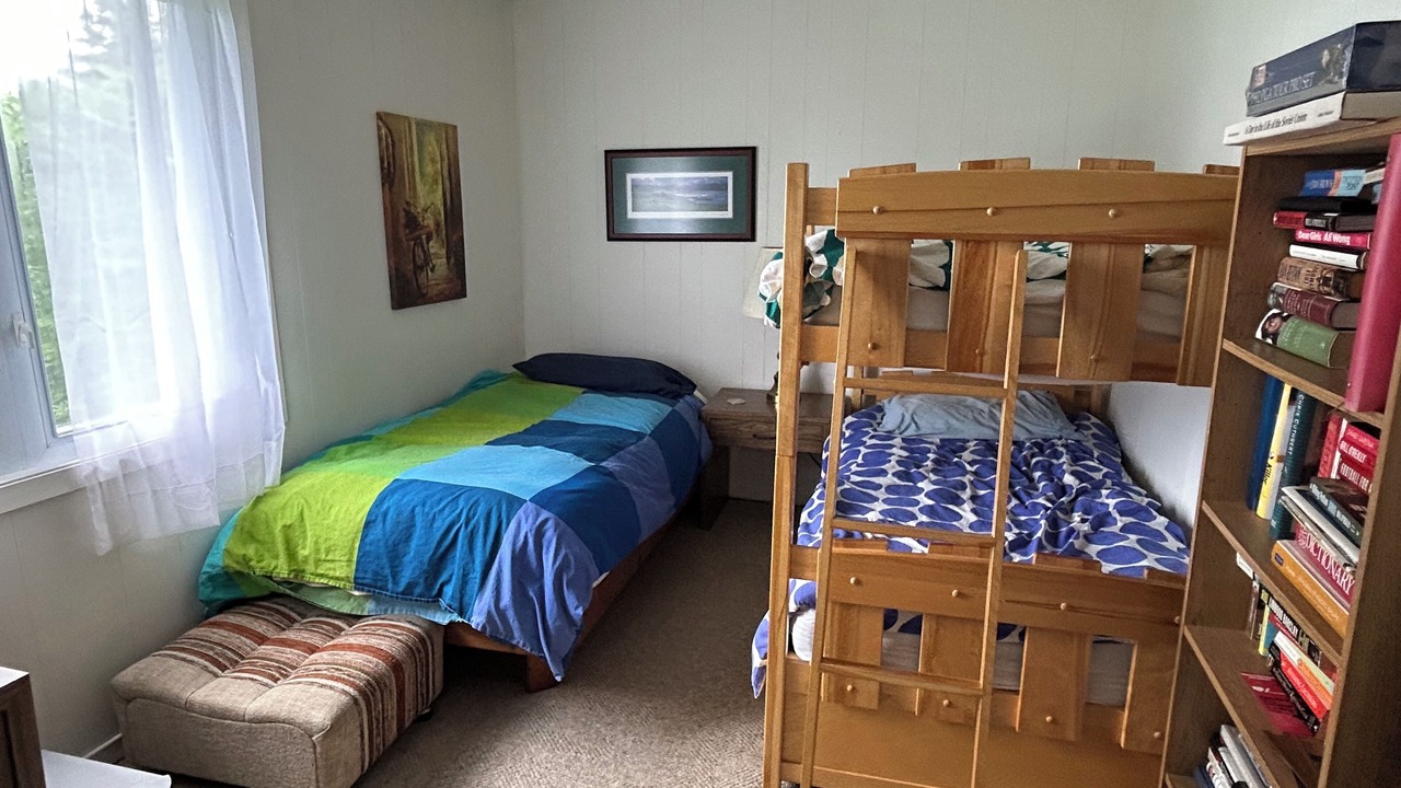 Photo of Bedroom in Oro-Medonte