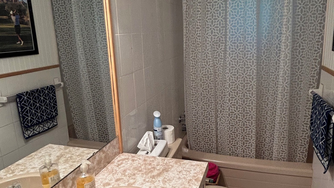 Photo of Bathroom in Oro-Medonte