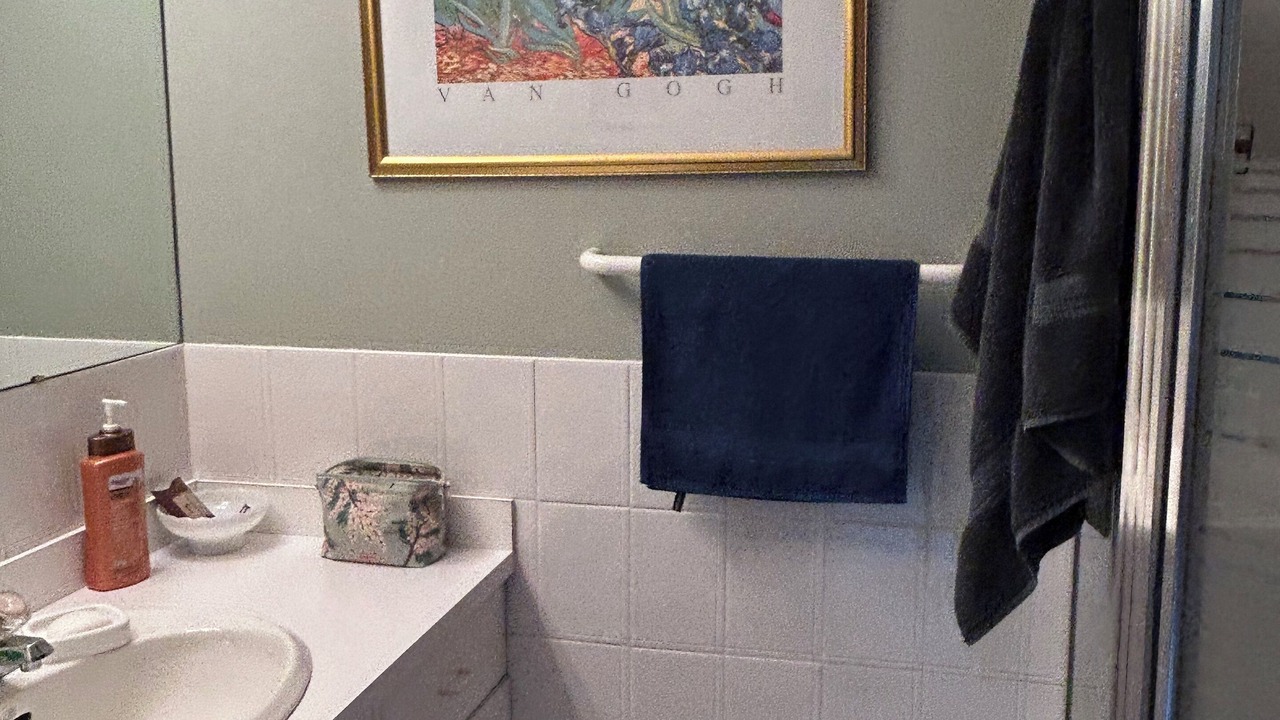 Photo of Bathroom in Oro-Medonte
