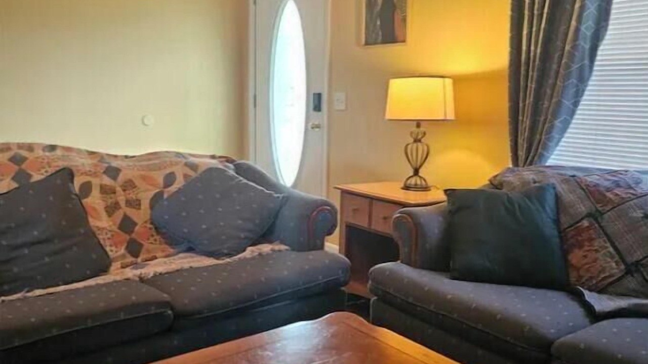 Photo of Livingroom in Doniphan