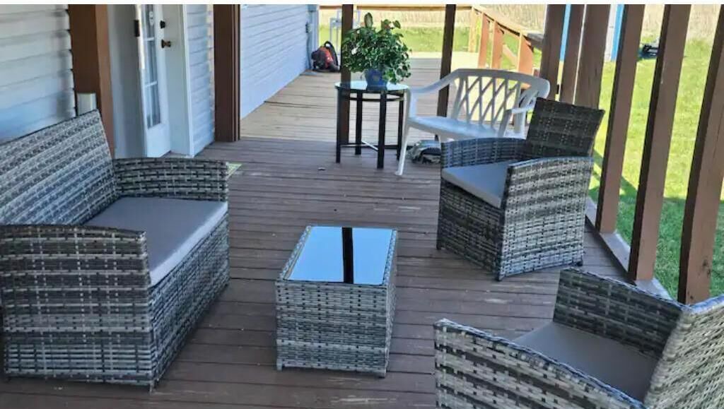 Photo of Patio Balcony in Doniphan