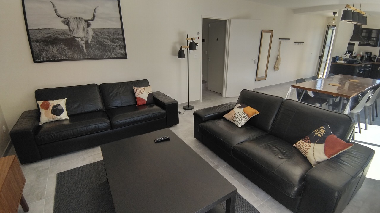 Photo of Livingroom in Tignieu-Jameyzieu