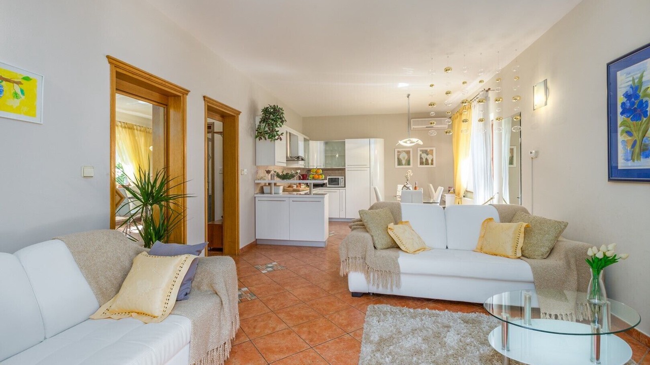 Photo of Livingroom in Kukci