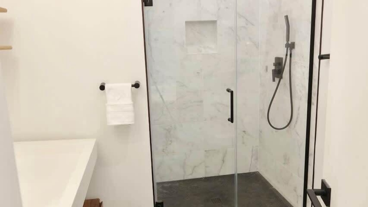 Photo of Bathroom in Shaw