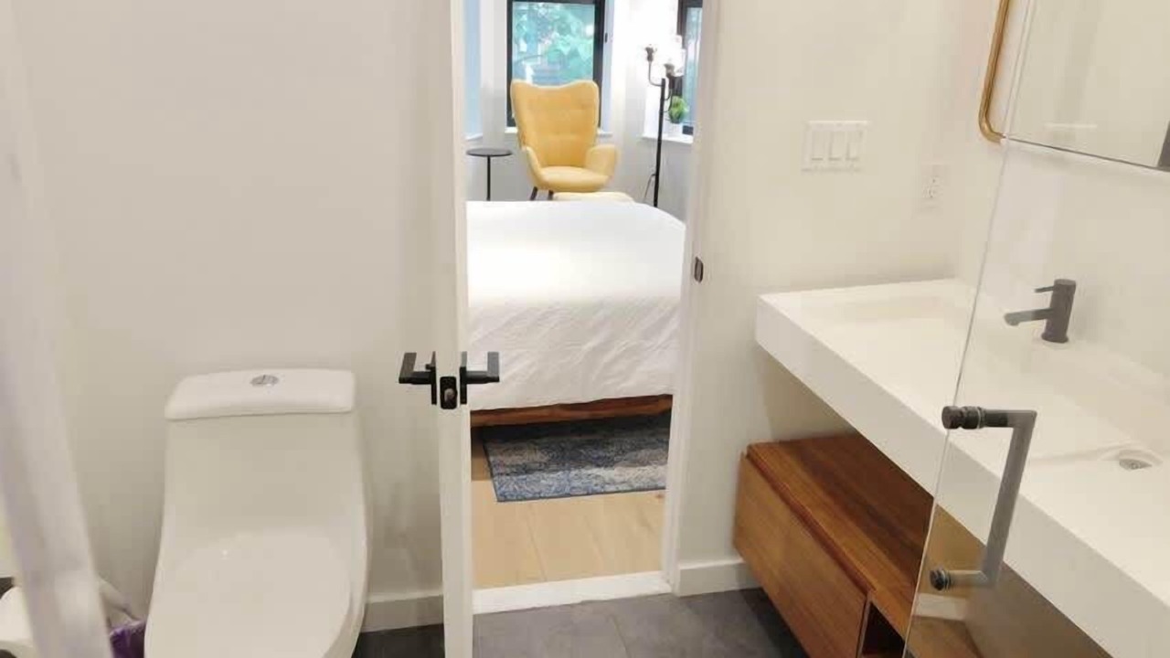 Photo of Bathroom in Shaw