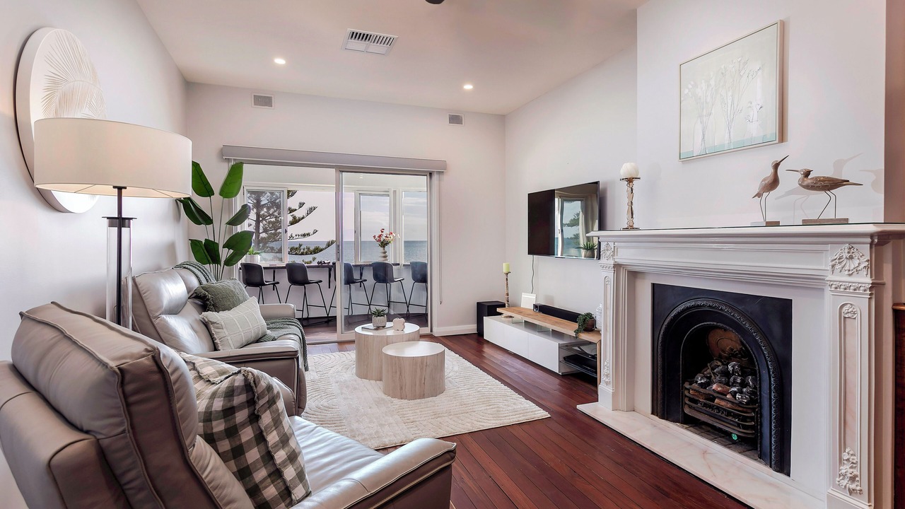 Photo of Livingroom in Glenelg South