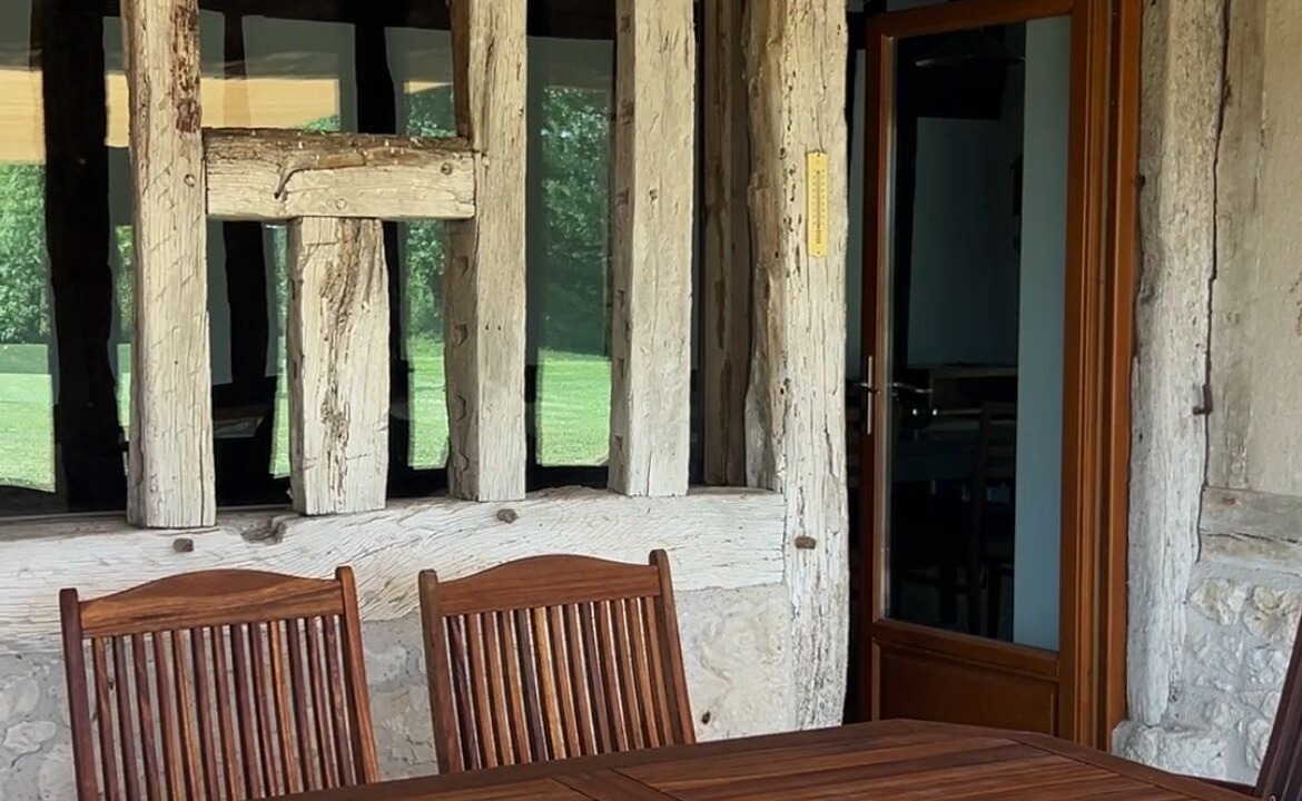 Photo of Outdoor in Moustier