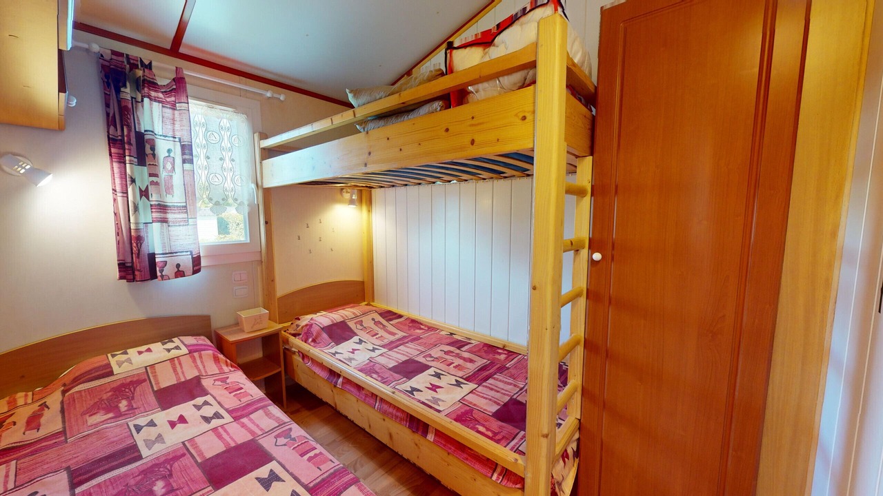 Photo of Bedroom in Brem Sur Mer