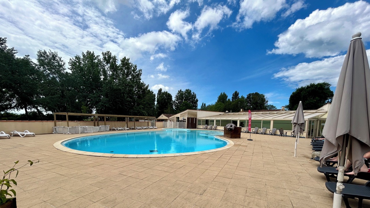 Photo of Outdoor in Angles