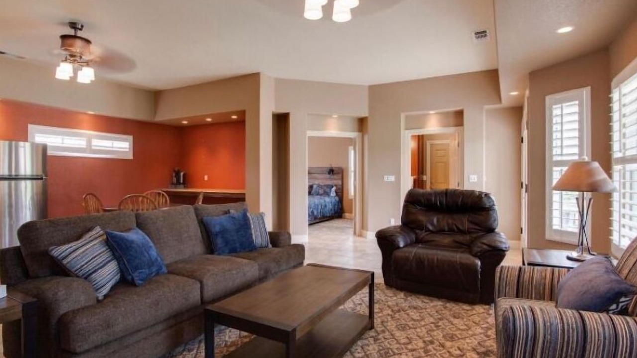 Photo of Livingroom in Oakdale