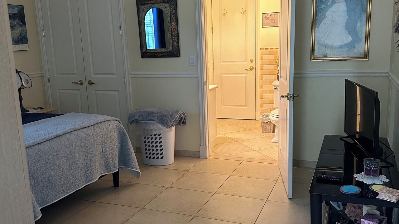 Photo of Bedroom in Homestead