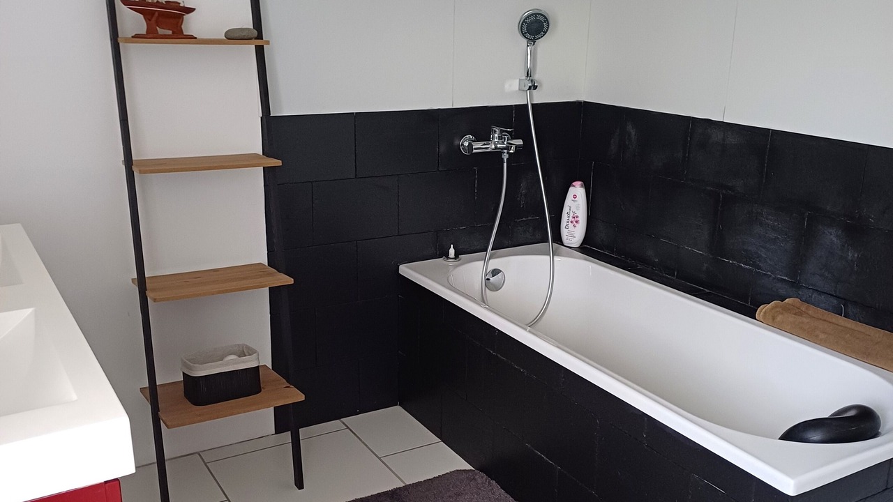 Photo of Bathroom in Longue-Jumelles