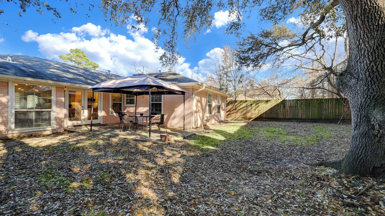 Photo of Outdoor in Woodlake - Briar Meadow