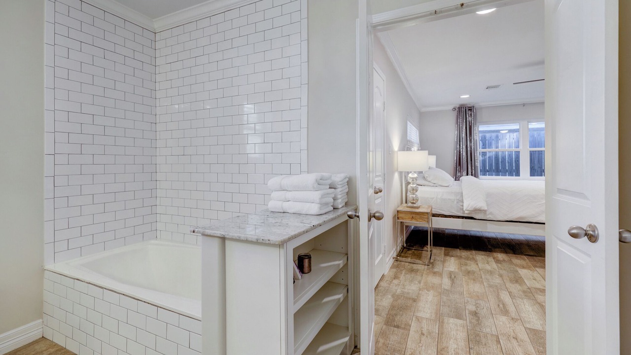 Photo of Bathroom in Woodlake - Briar Meadow