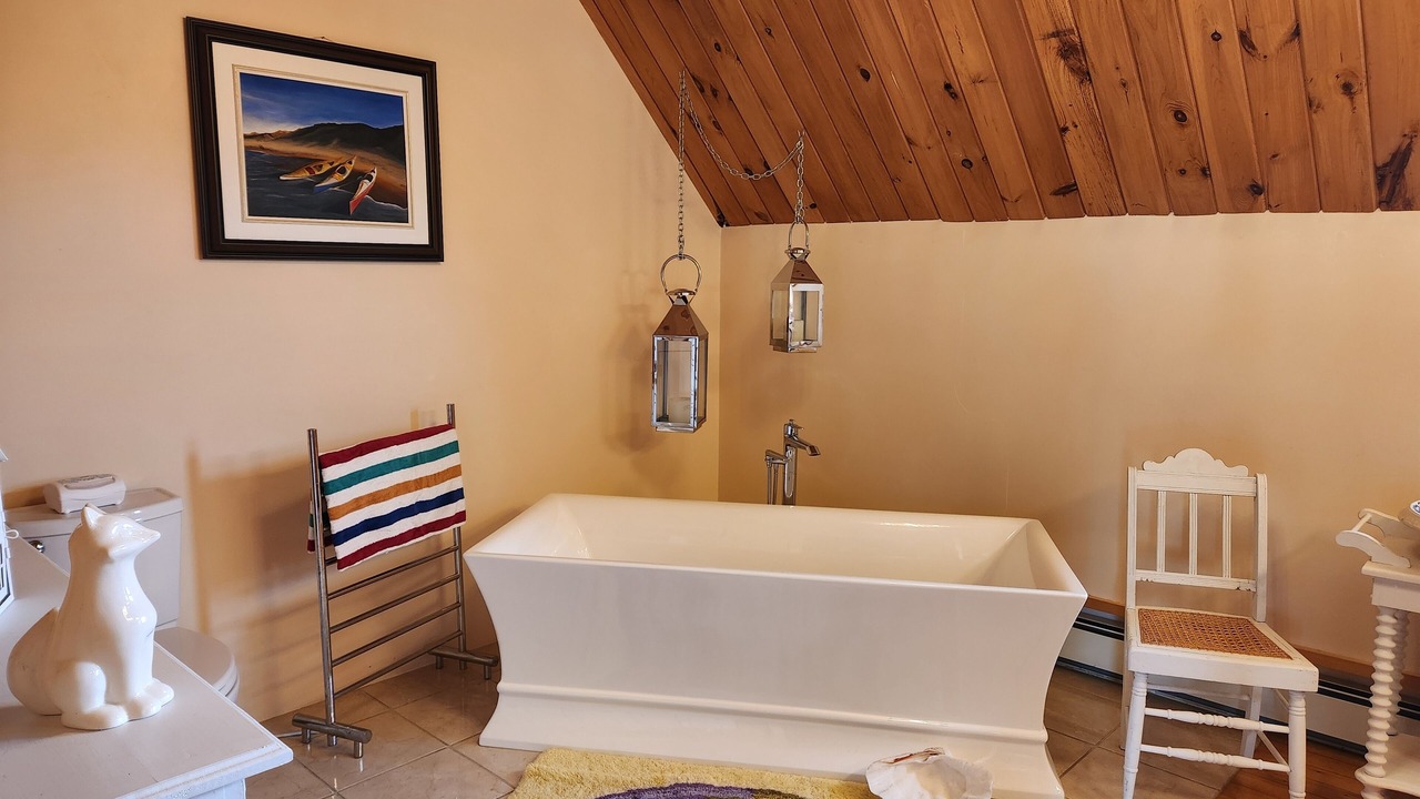 Photo of Bathroom in Guernsey Cove