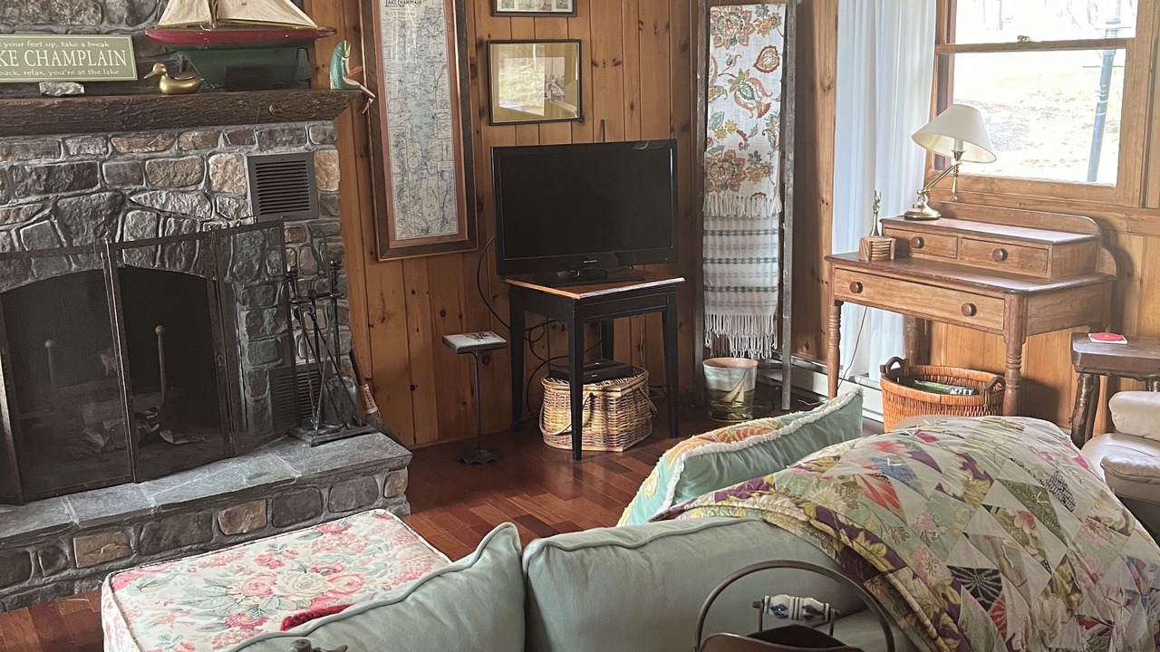 Photo of Livingroom in Willsboro