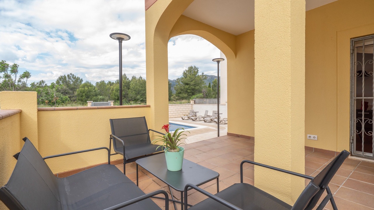 Photo of Patio Balcony in Miami Platja