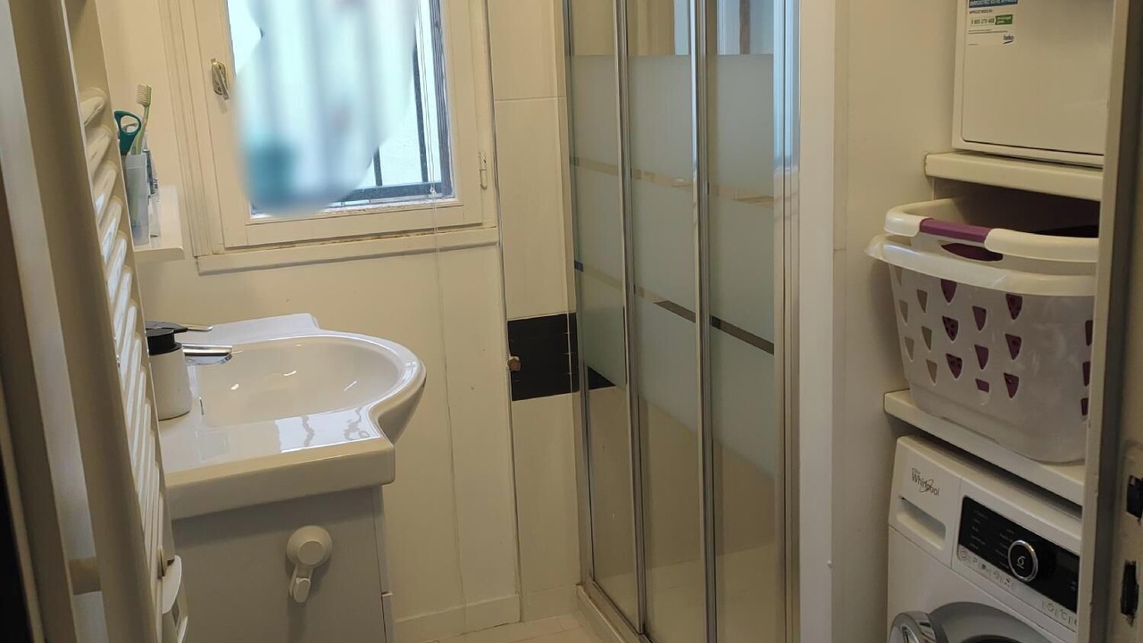 Photo of Bathroom in Clamart