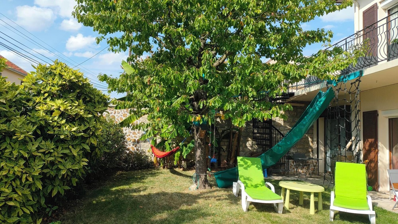 Photo of Outdoor in Clamart