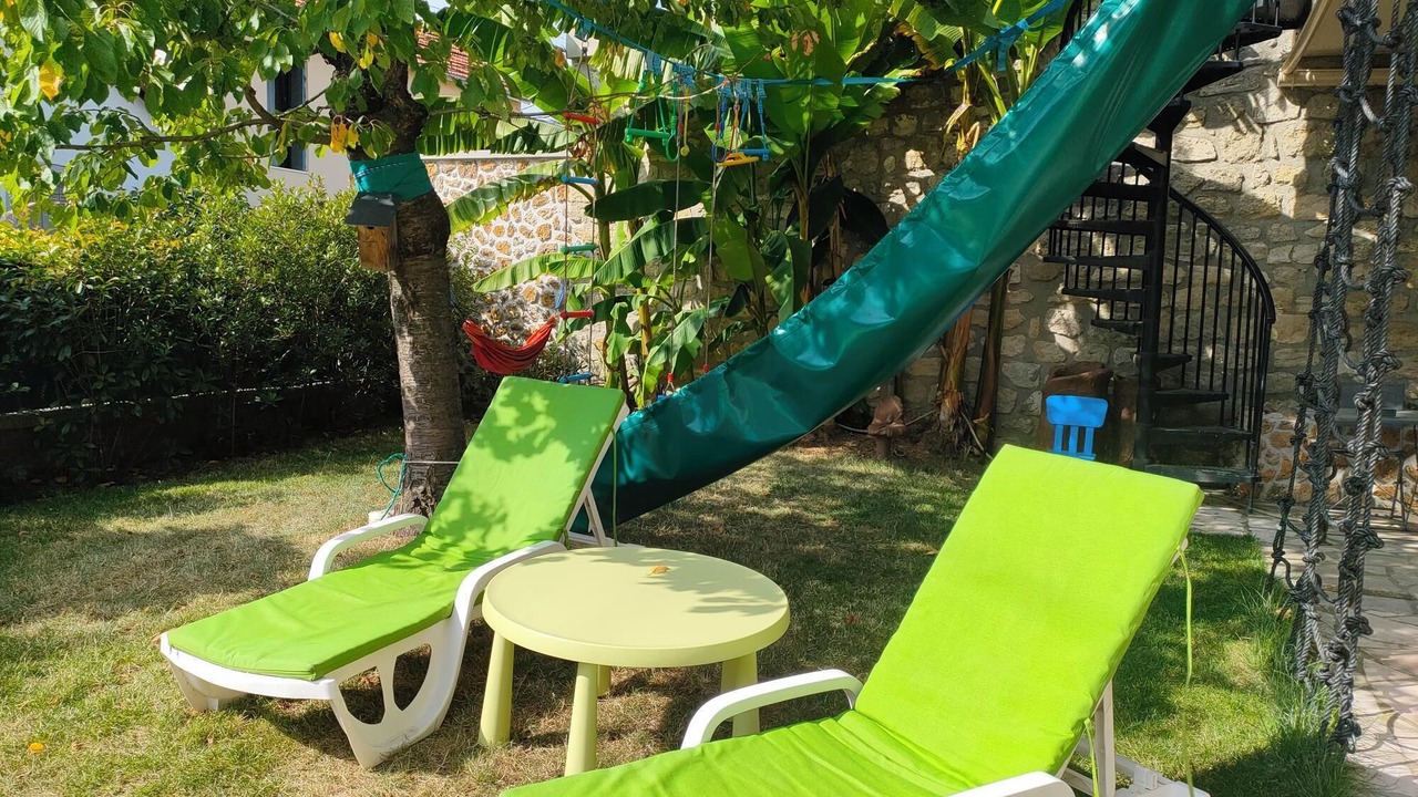Photo of Outdoor in Clamart