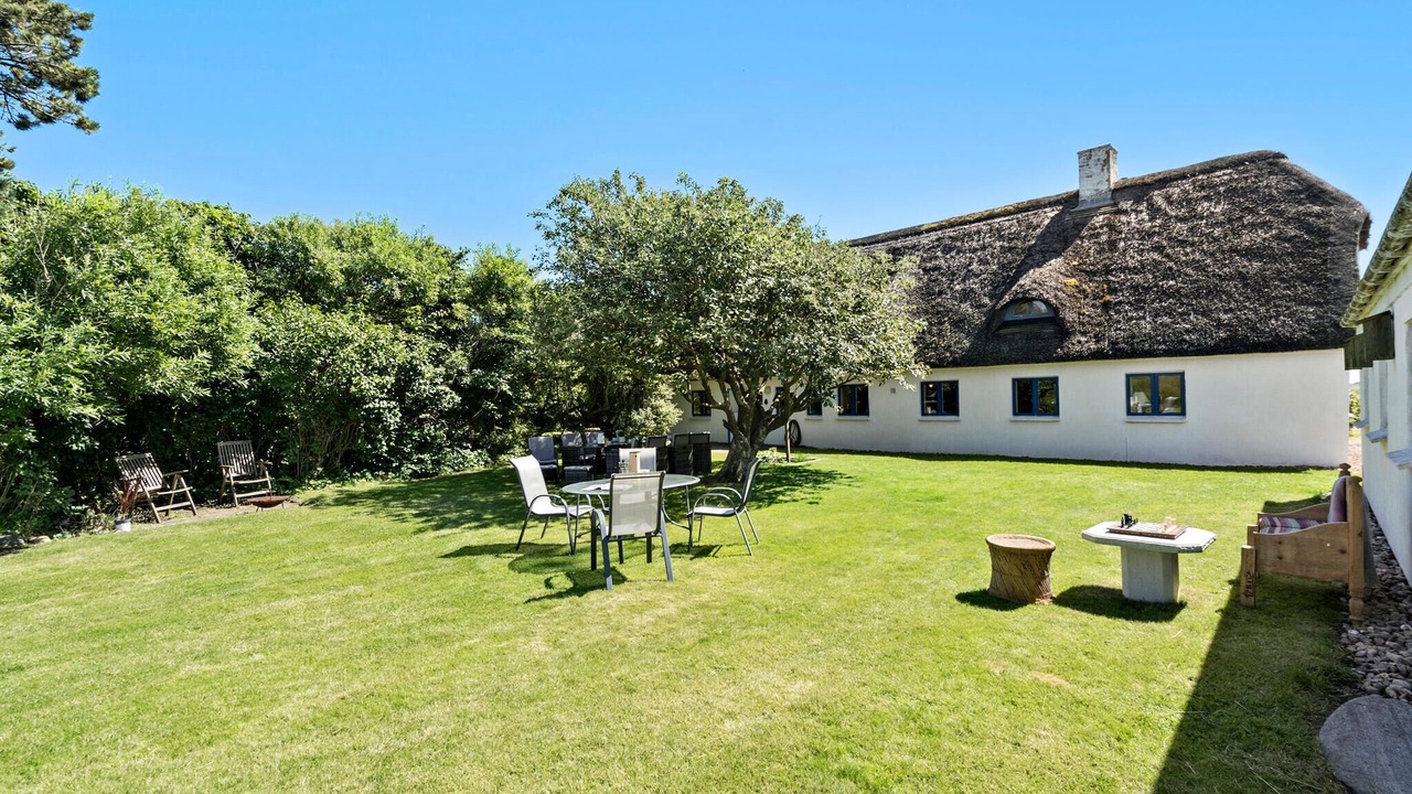 Photo of Others in Tim