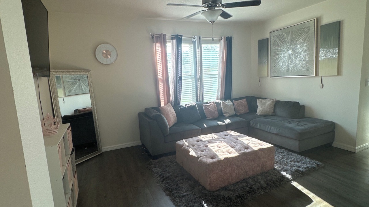 Photo of Livingroom in Waterford