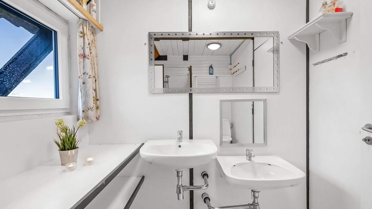 Photo of Bathroom in Vrist Strand