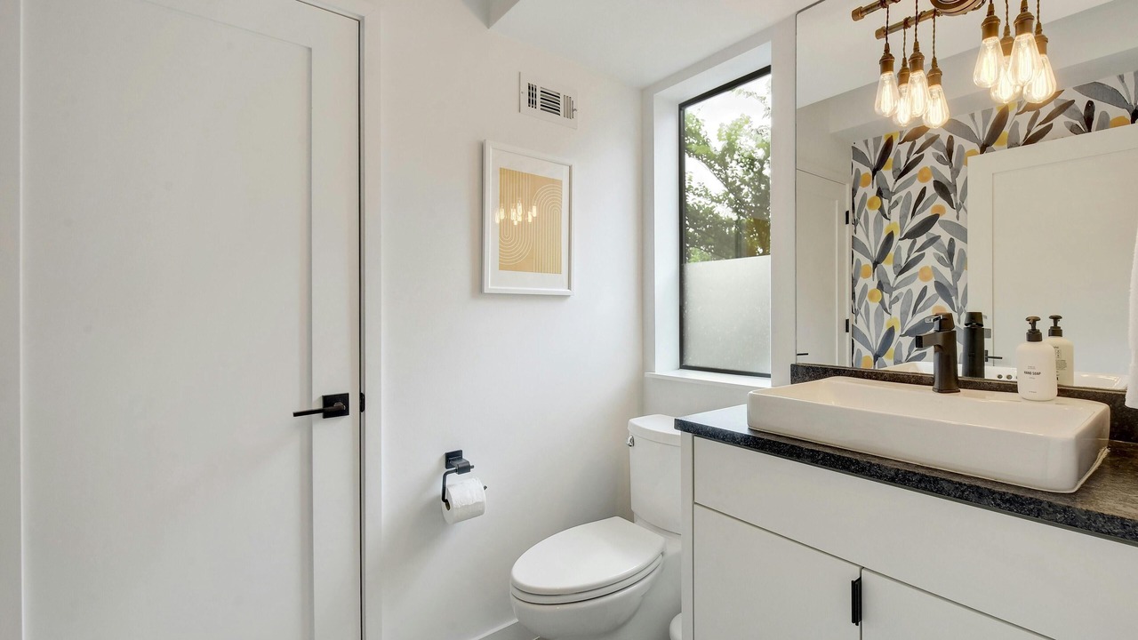 Photo of Bathroom in South River City