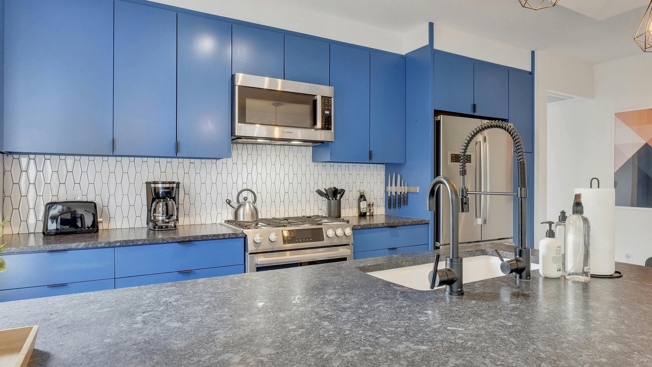Photo of Kitchen in South River City