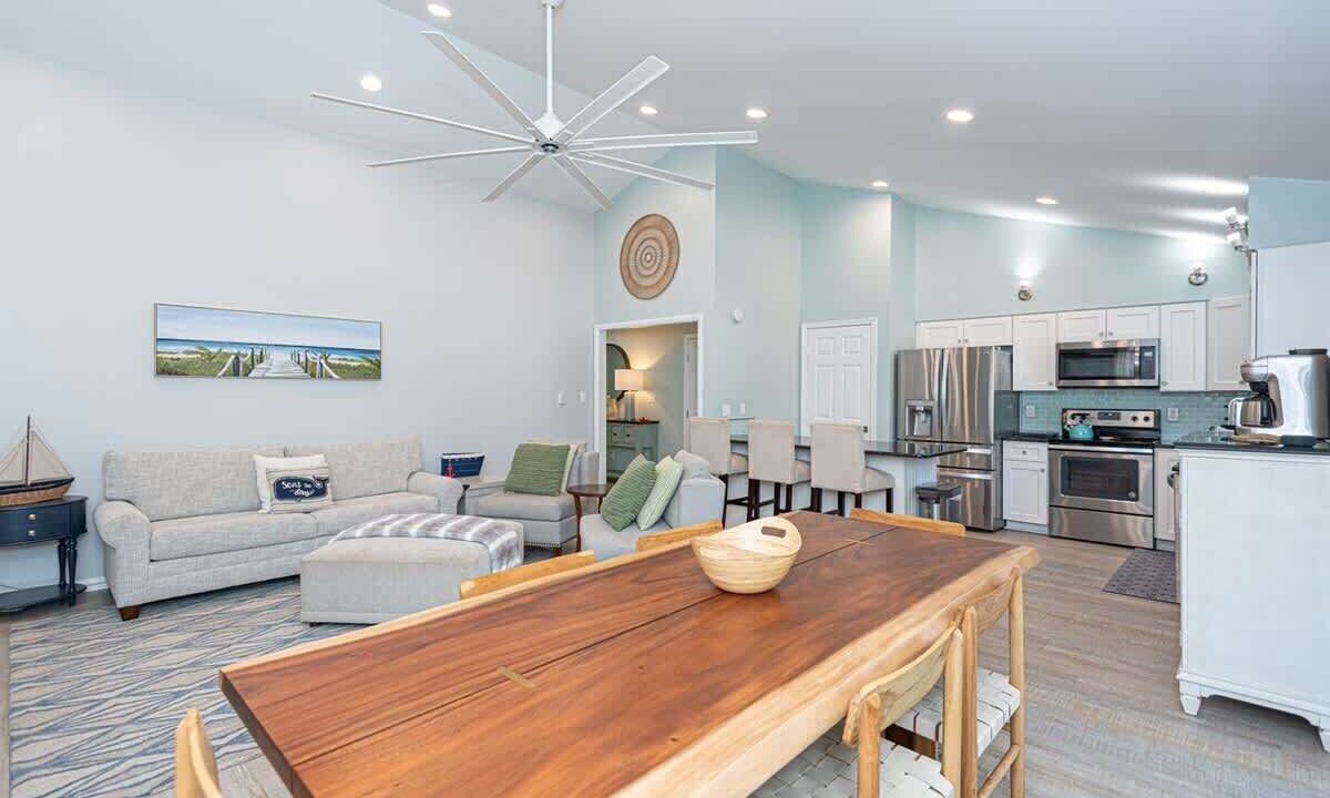 Photo of Livingroom in Ocean Pines