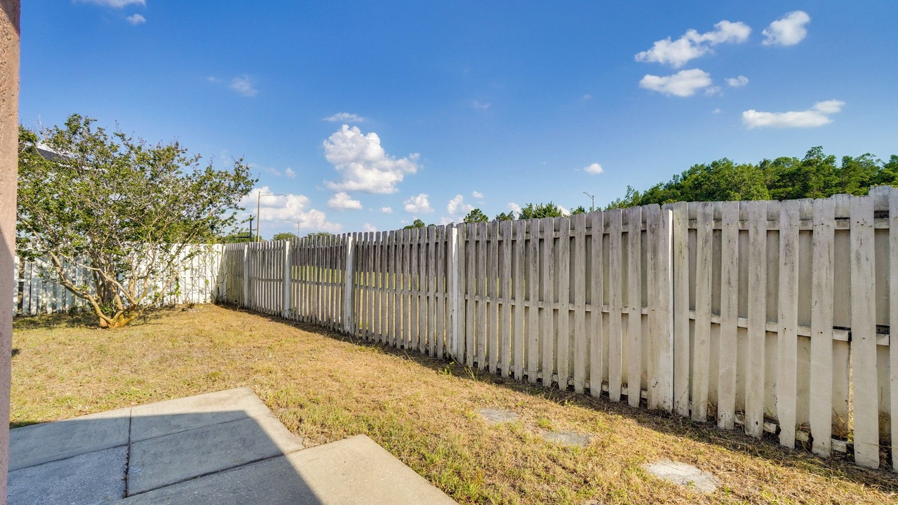 Photo of Outdoor in Meadow Woods