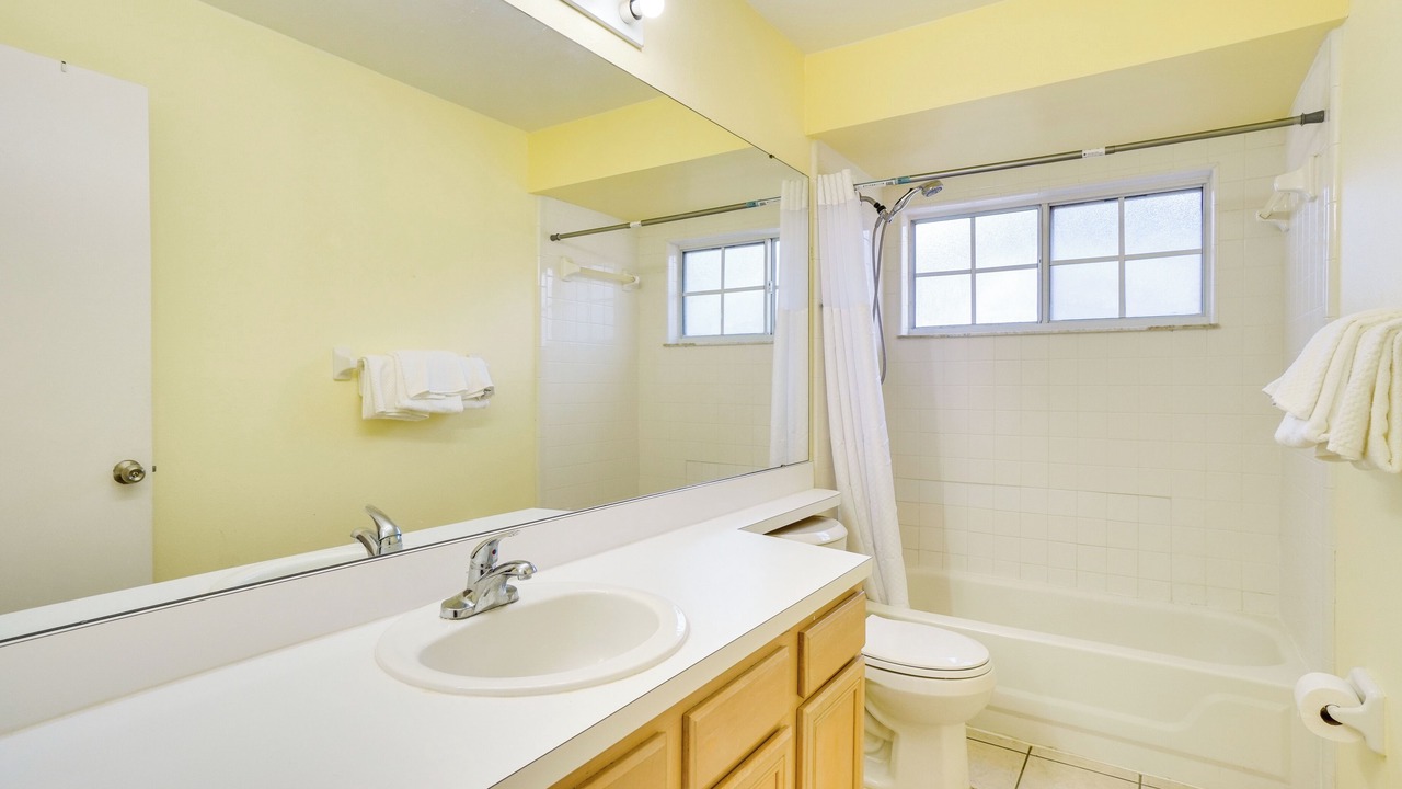 Photo of Bathroom in Meadow Woods