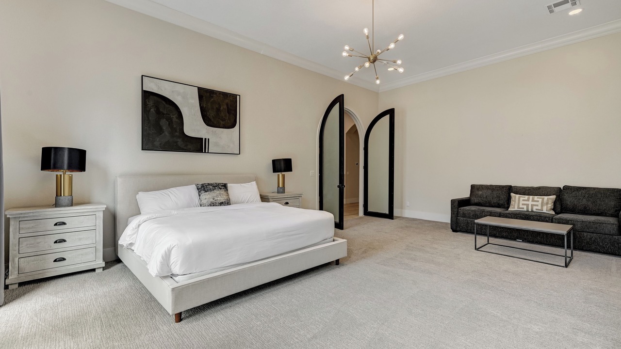 Photo of Bedroom in Enterprise