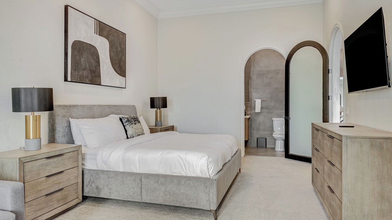 Photo of Bedroom in Enterprise