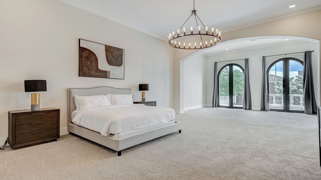 Photo of Bedroom in Enterprise