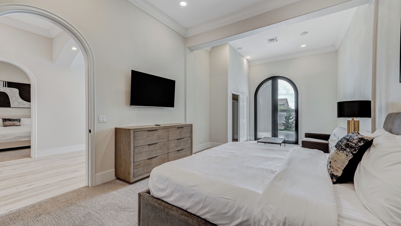 Photo of Bedroom in Enterprise
