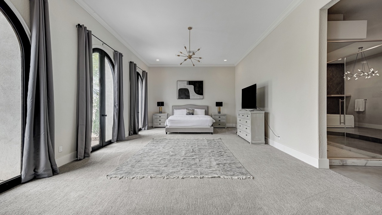 Photo of Bedroom in Enterprise