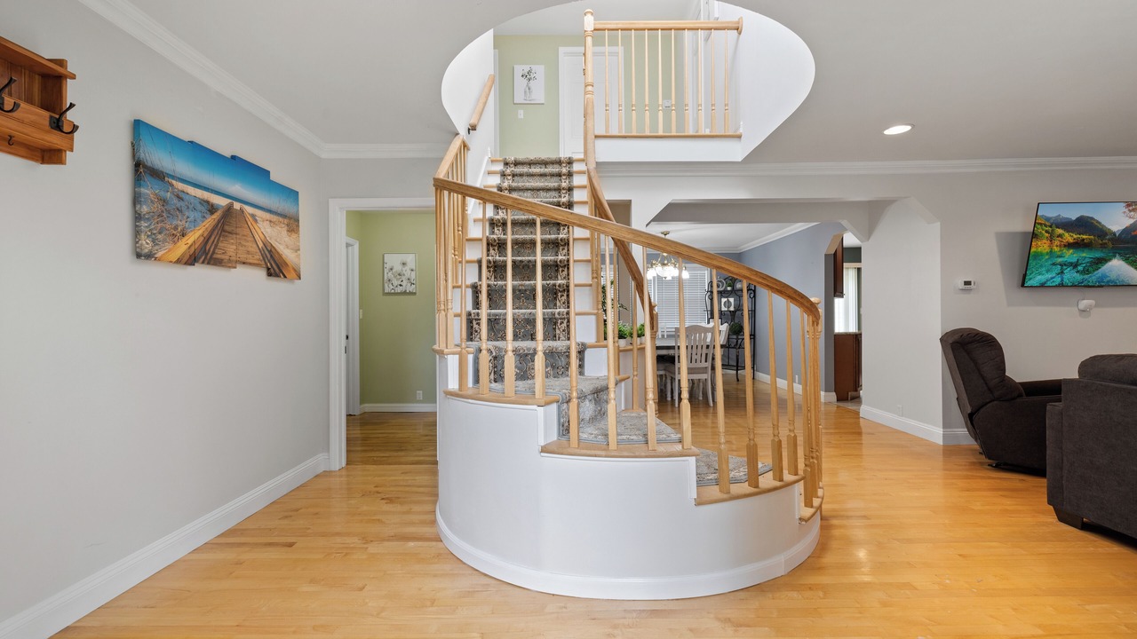 Photo of Others in Monroe