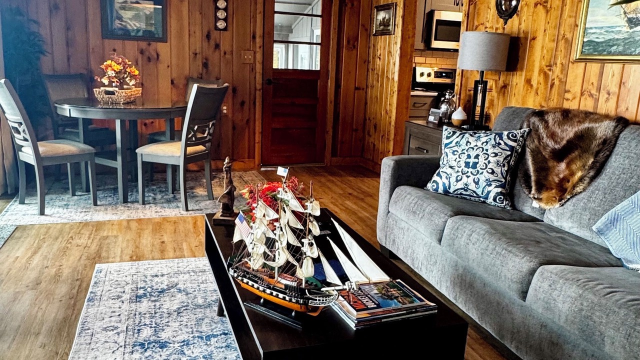 Photo of Livingroom in Newaygo