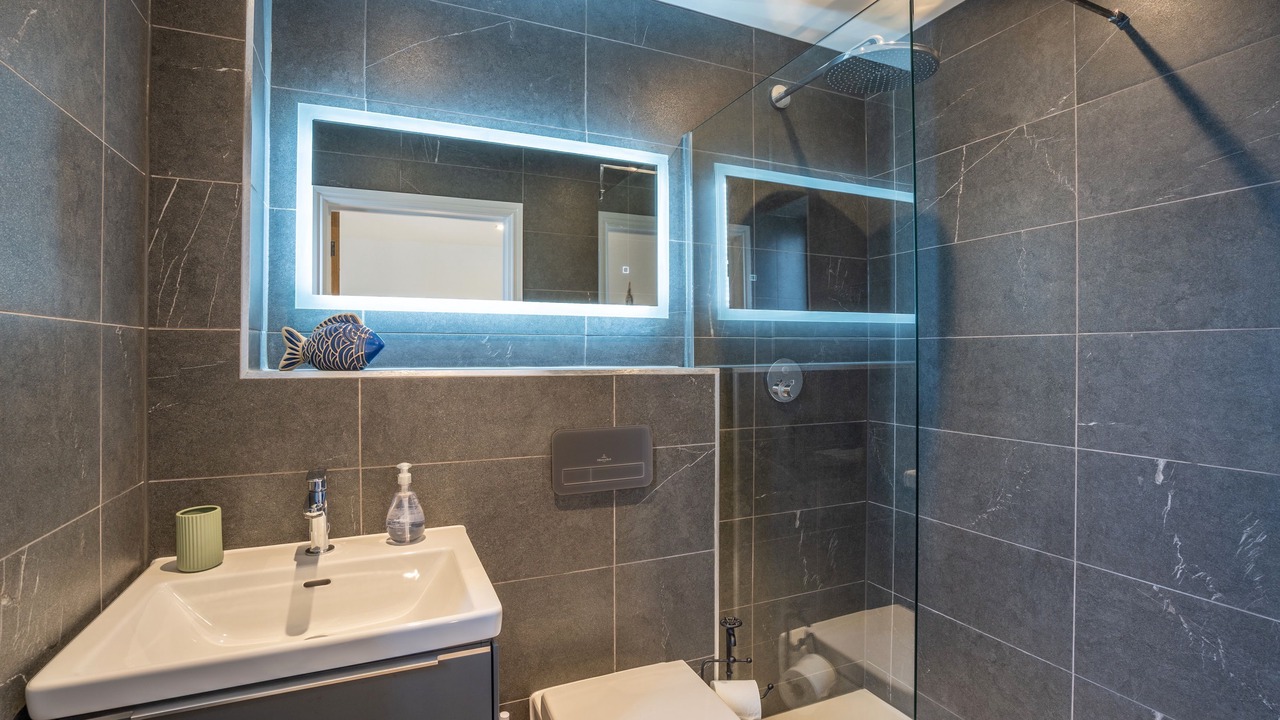 Photo of Bathroom in Happisburgh