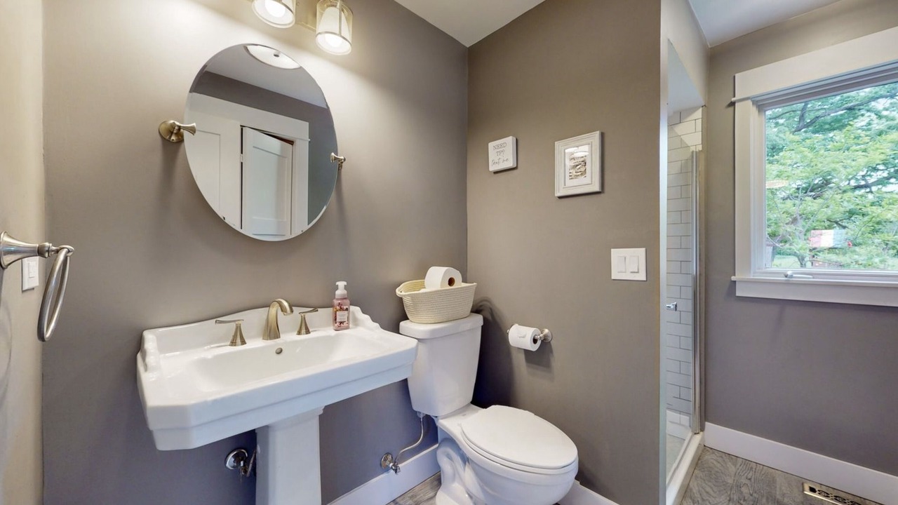 Photo of Bathroom in Wayne