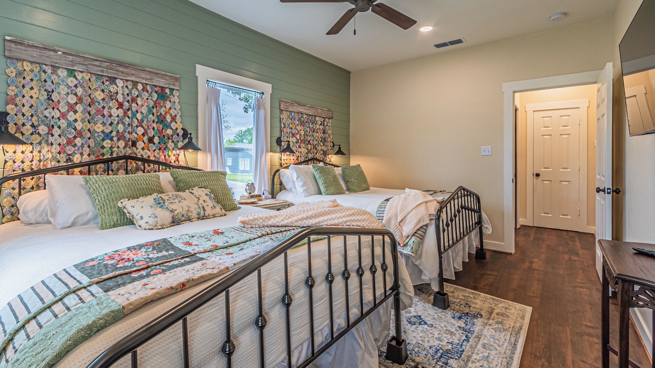 Photo of Bedroom in Sulphur Springs
