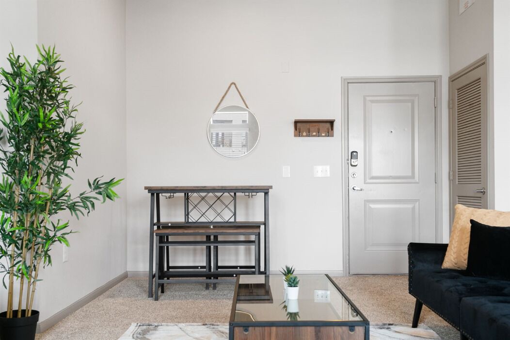 Photo of Livingroom in Montopolis