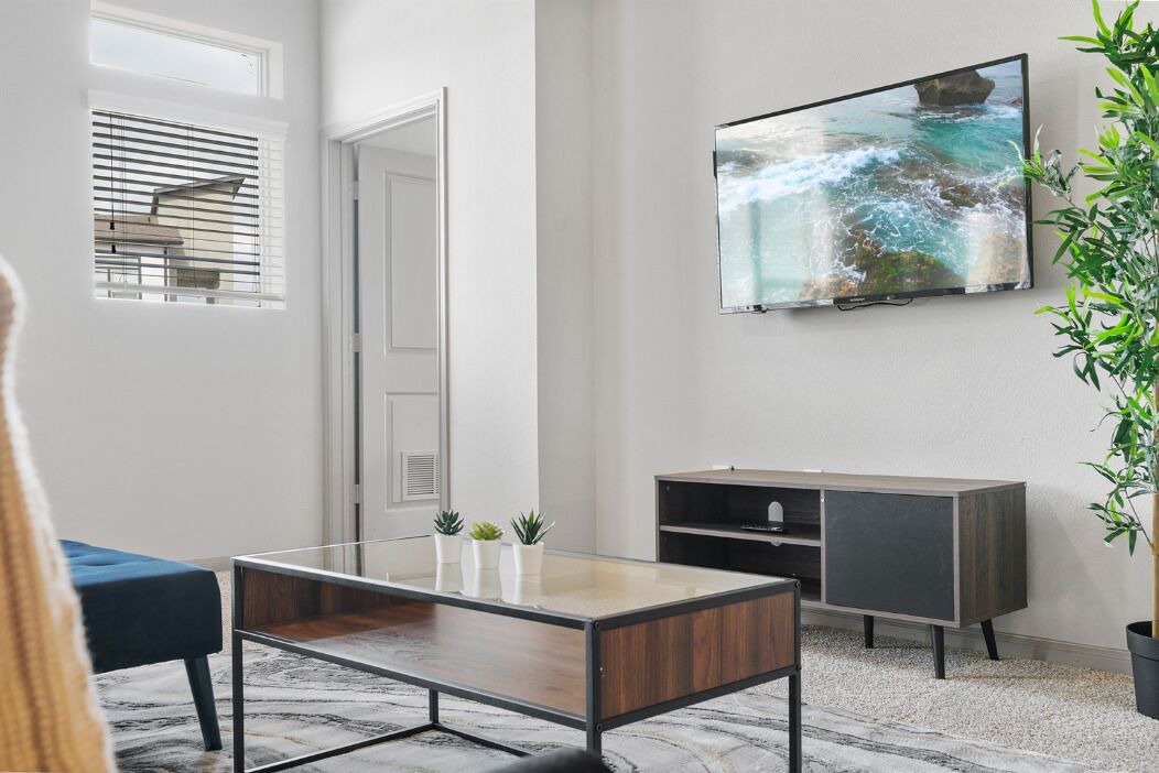 Photo of Livingroom in Montopolis