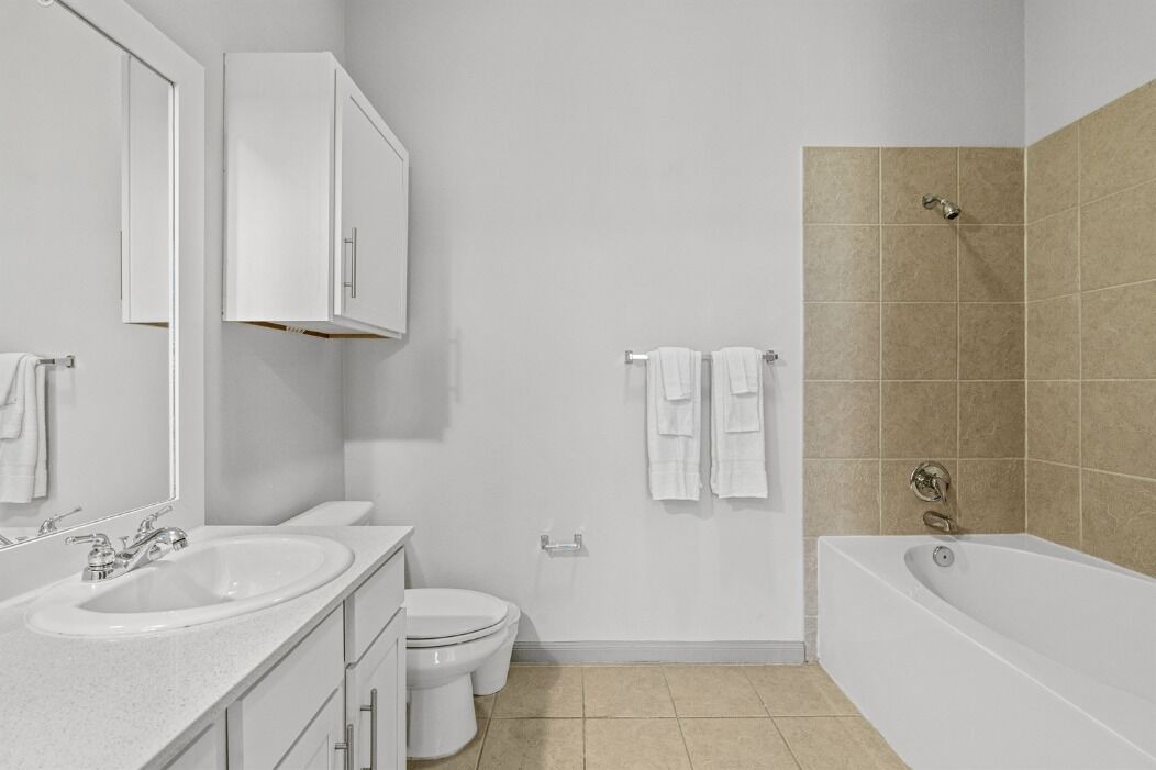 Photo of Bathroom in Montopolis