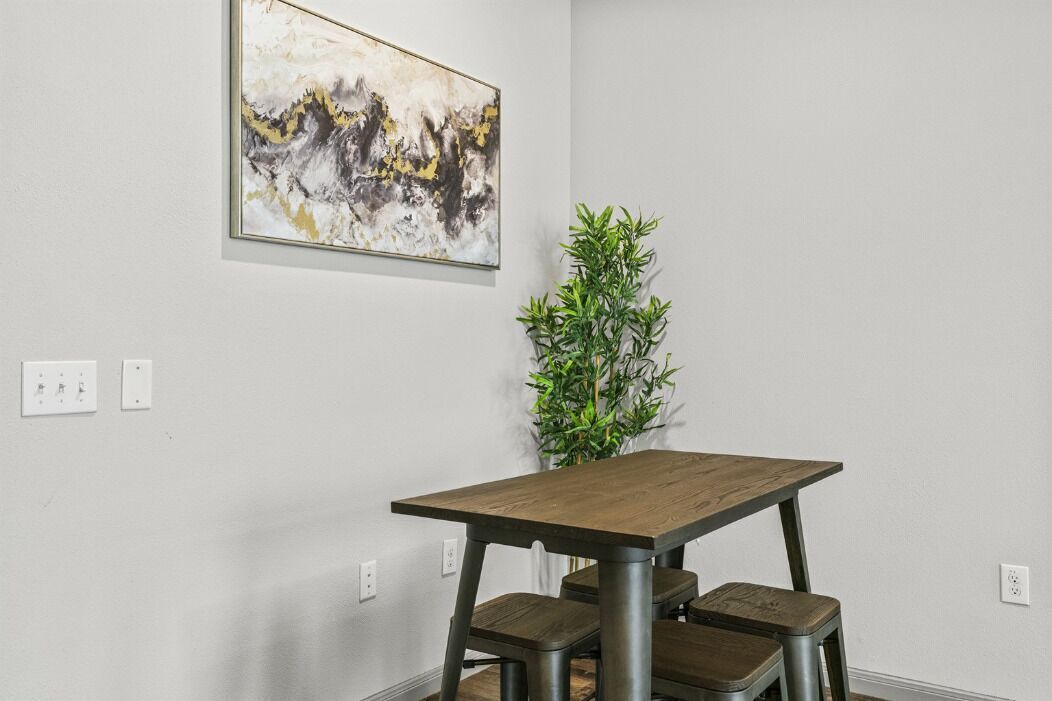 Photo of Livingroom in Montopolis