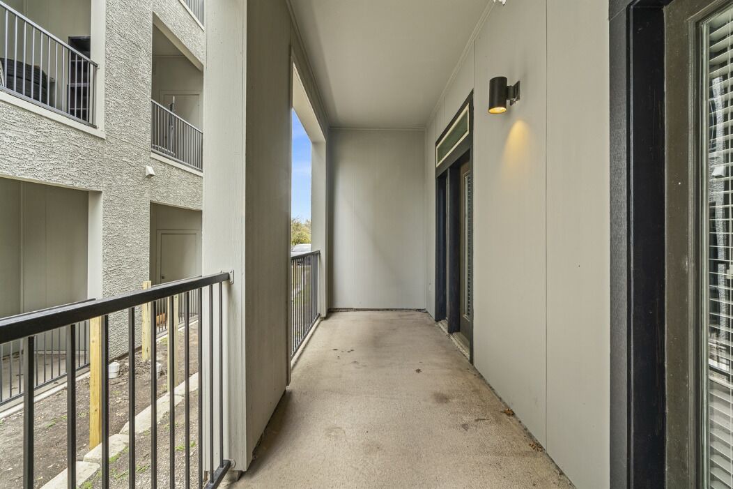 Photo of Patio Balcony in Montopolis