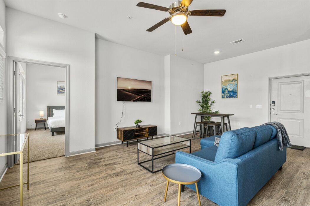 Photo of Livingroom in Montopolis