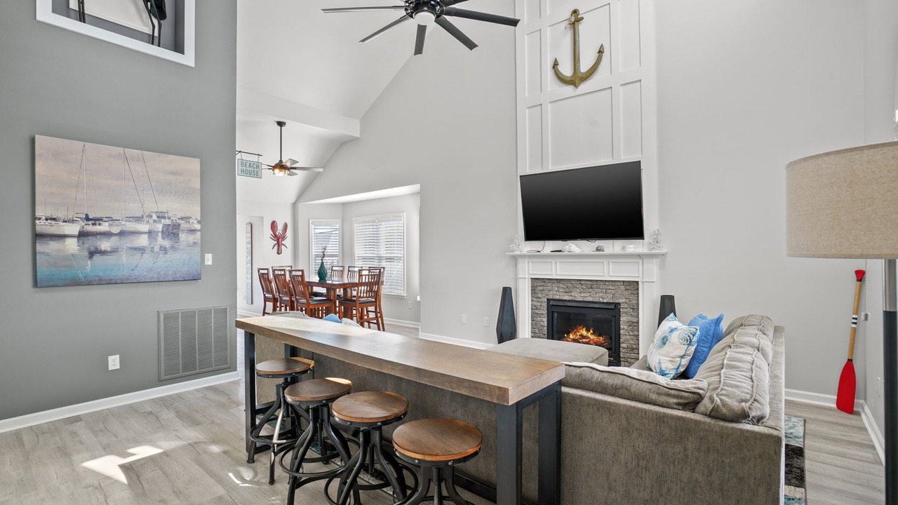 Photo of Livingroom in Captain's Cove