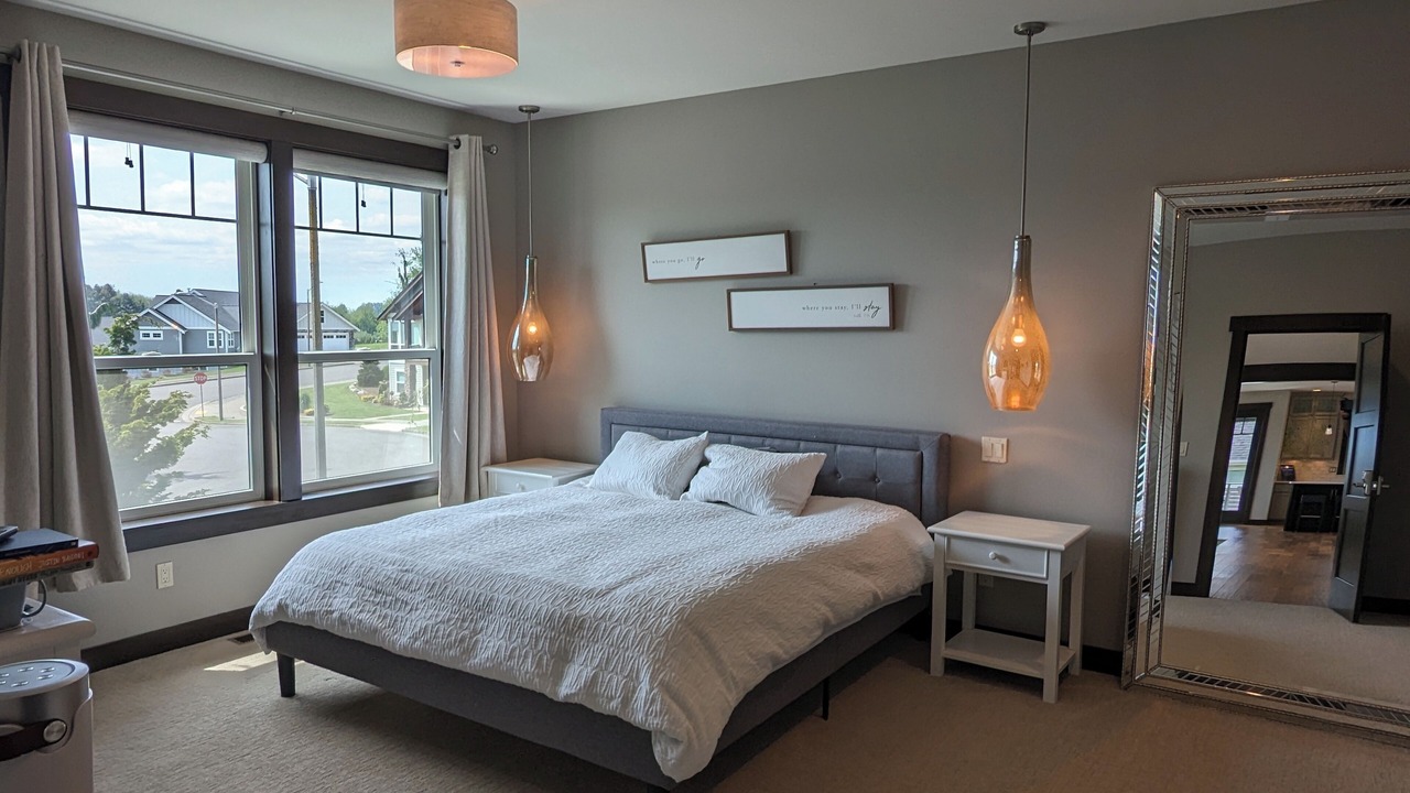 Photo of Bedroom in Lynden